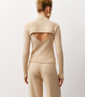 Sleeves are an element of the look cream