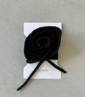 Rose on thin ribbon black