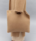 Сумка клатч з пухнастої пряжі Soft Clutch карамель